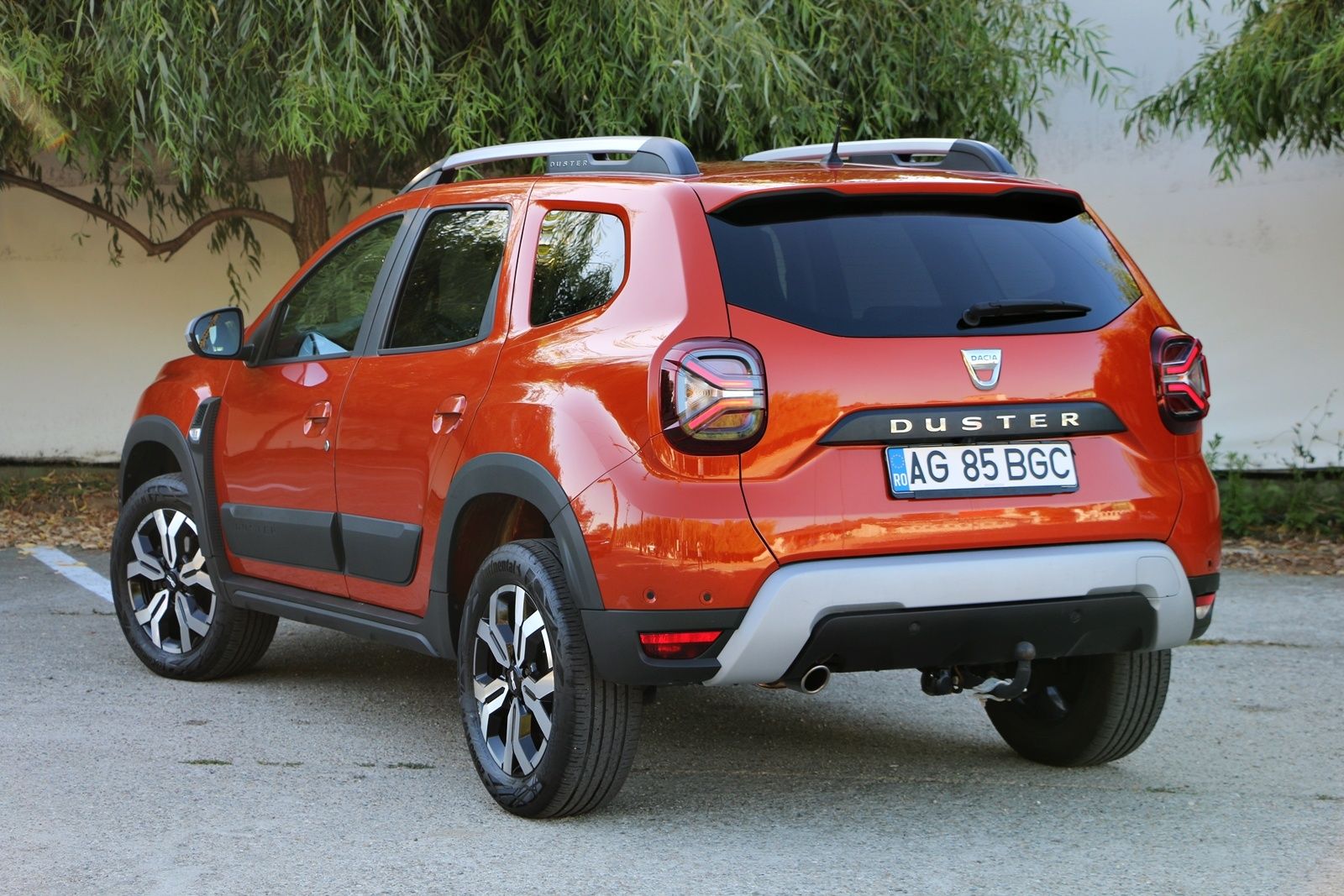 Vând Dacia Duster