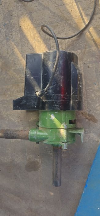 Продам насос БУ дл