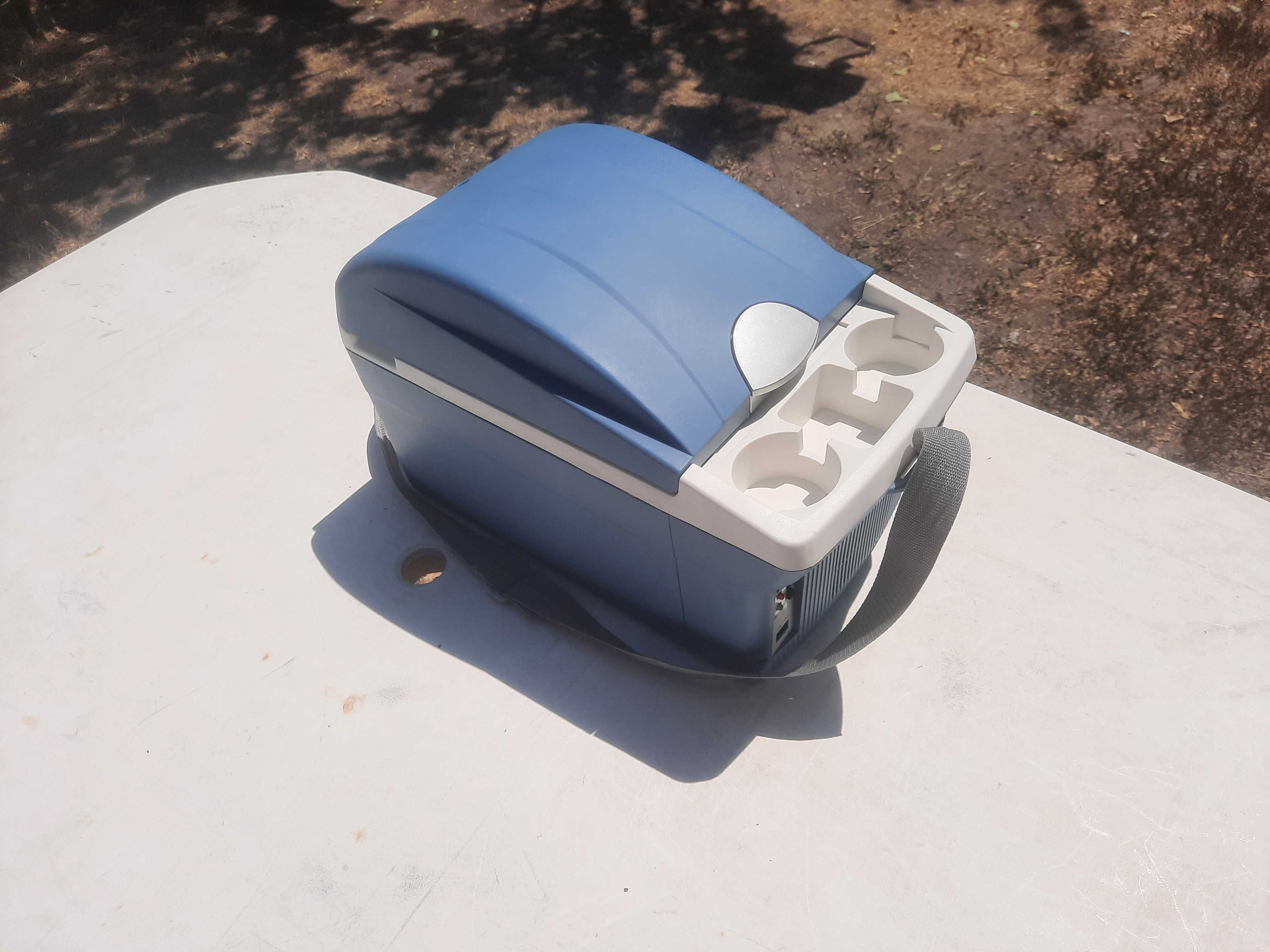 Хладилна чанта Mobicool-Dometic 12V 16l.