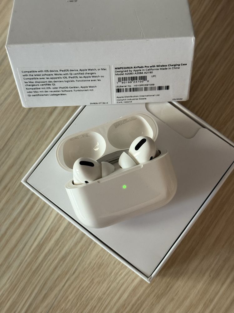 Apple AirPods Pro 1 генерация