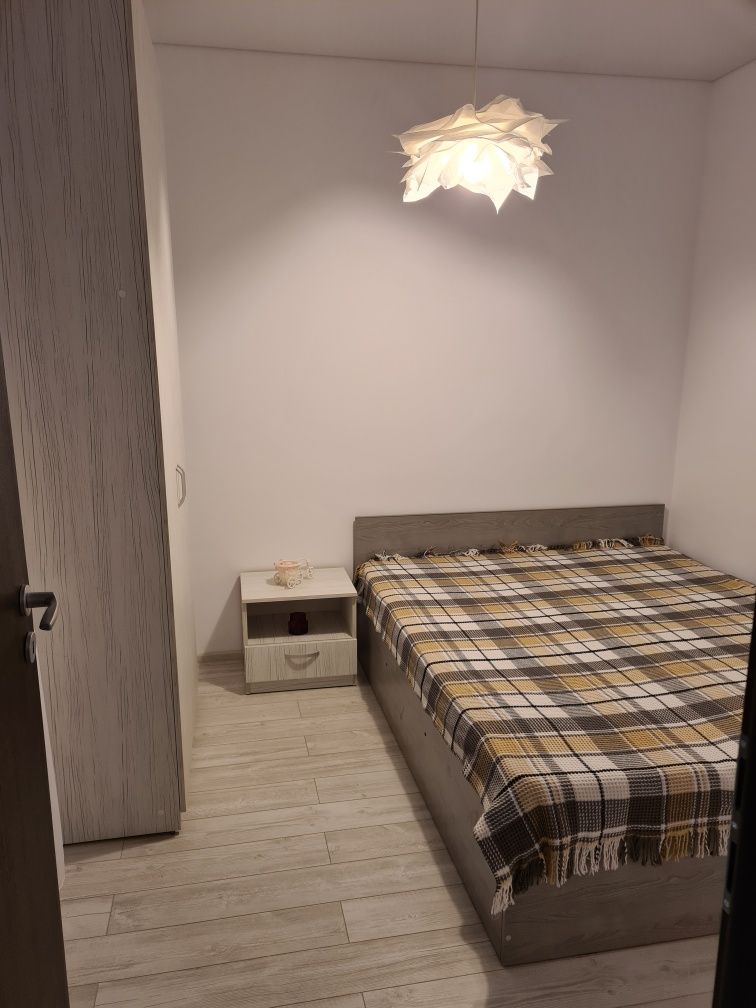 Studio 2 camere de închiriat