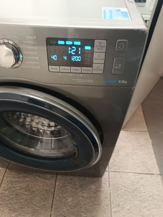 Mașina de spălat Samsung slim..