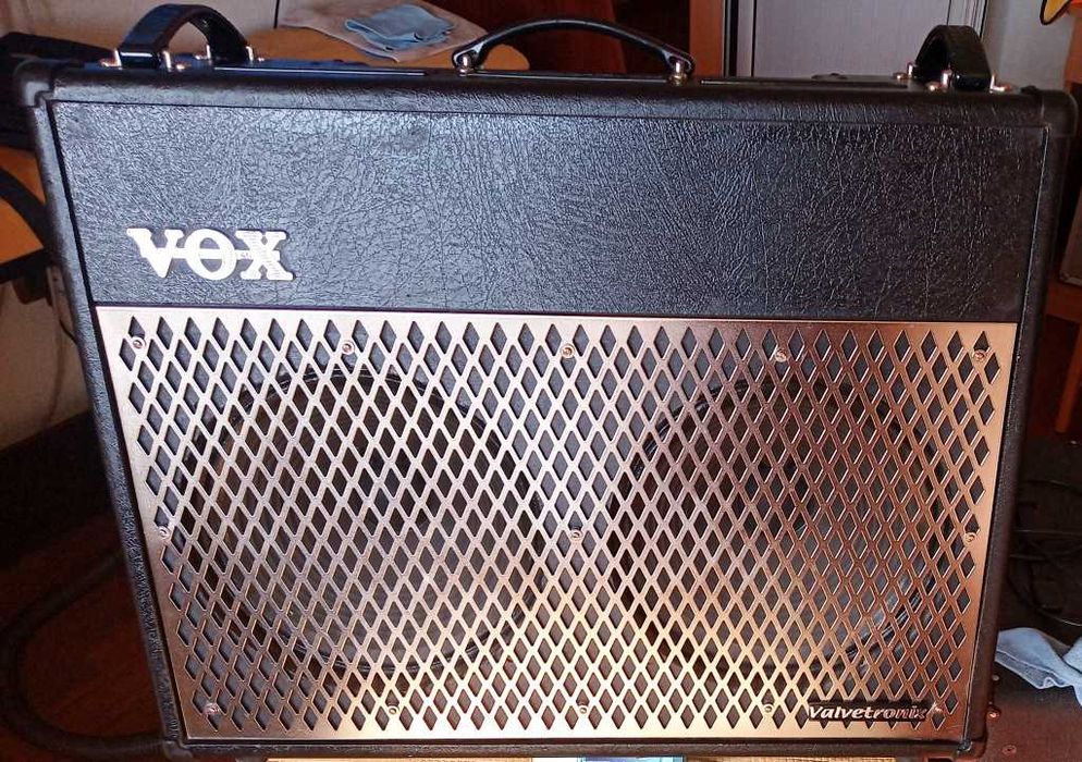 VOX-VT-100 -Valvertonix-tube preamp/ Вокс кубе,комбо за китара ВТ-100