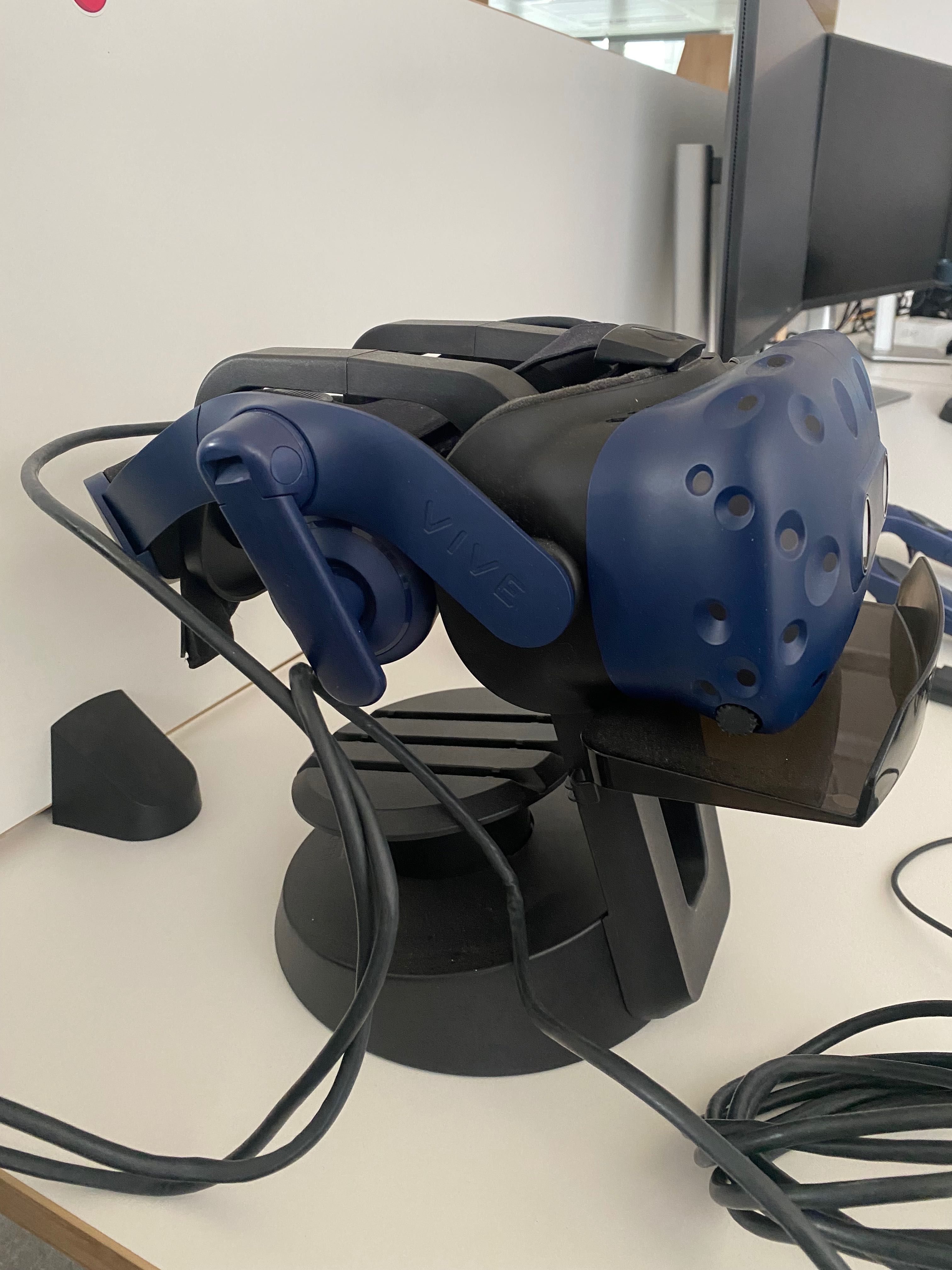 HTC vive Pro - VR очила