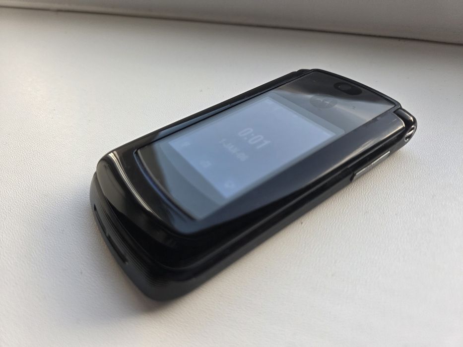 Motorola RAZR2 V9