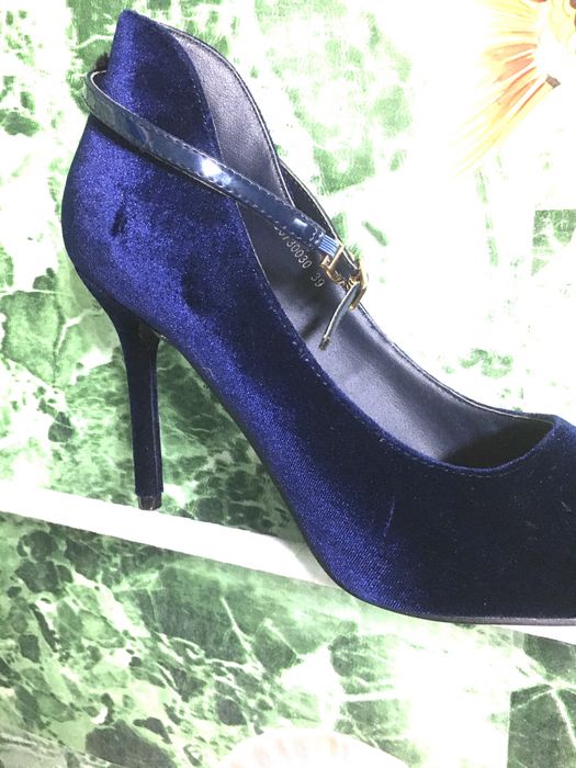 Синие замшевые женские туфли