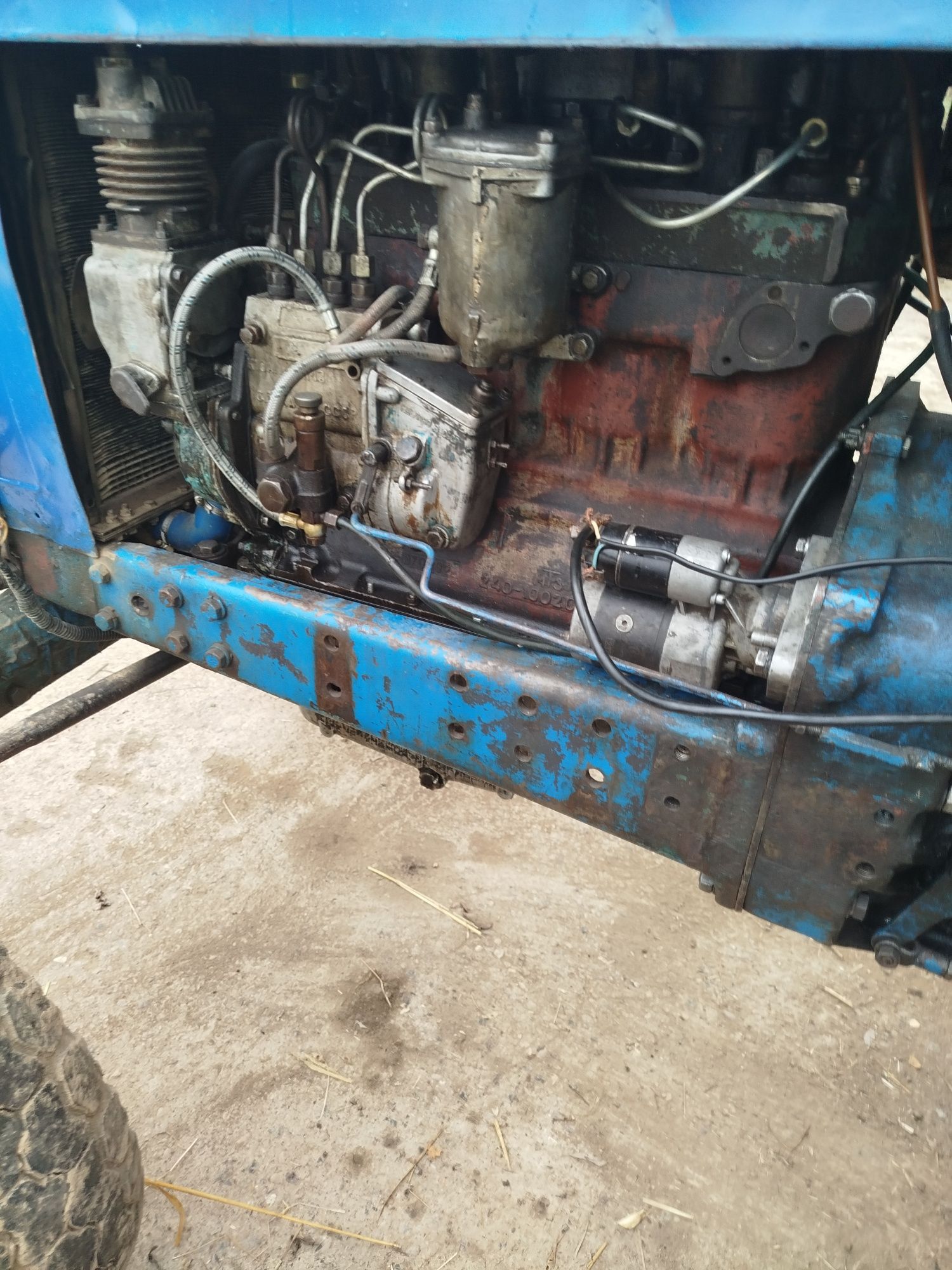 Traktor MTz 80.1 sotiladi Chinozda