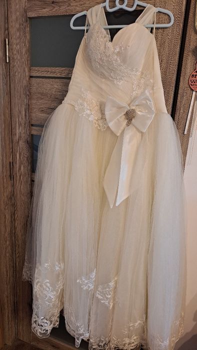 Vand rochie de mireasa