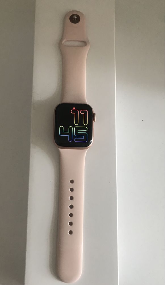 Apple Watch4 Gold Aluminium 40mm,Pink Sand Sport +  2 BRATARI CADOU