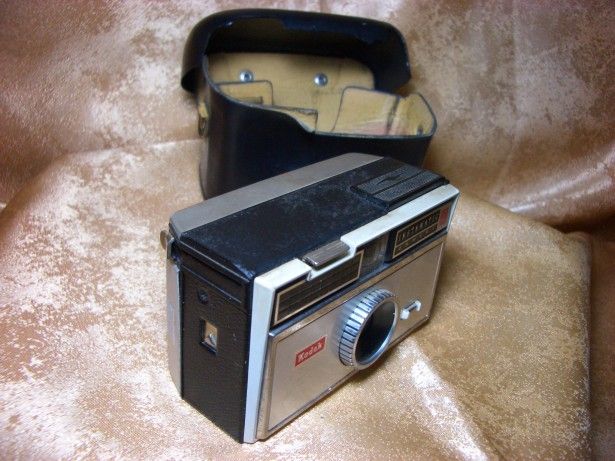 Kodak Instamatic 100, camera foto, colectie, cadou, vintage