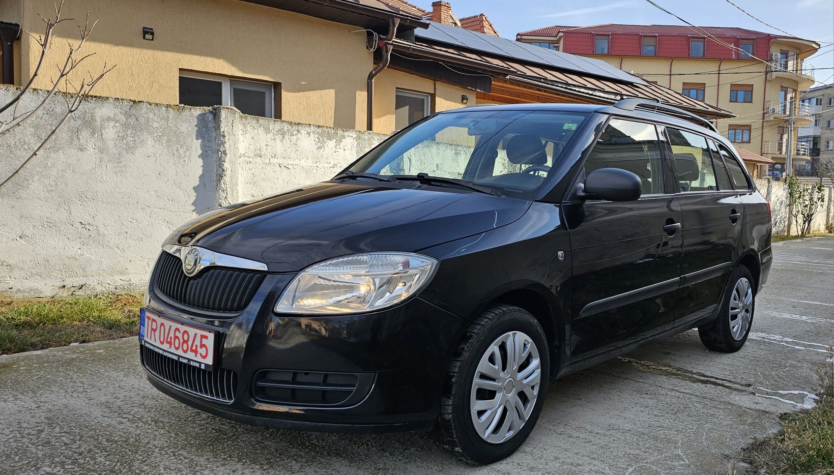 Skoda  fabia variant 1.4 mpi (207 Logan polo clio)