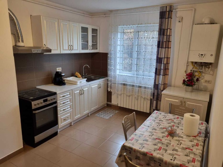 Proprietar ìnchiriez ap 2 camere