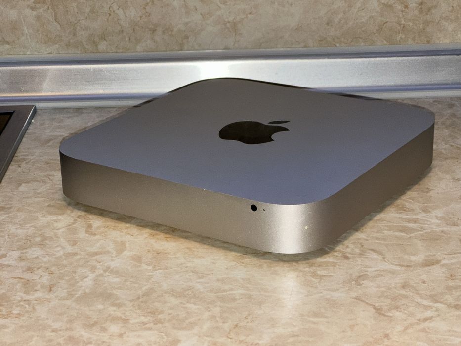 Mac mini A1347 3GHz Intel Core i7 16GB RAM 1TB