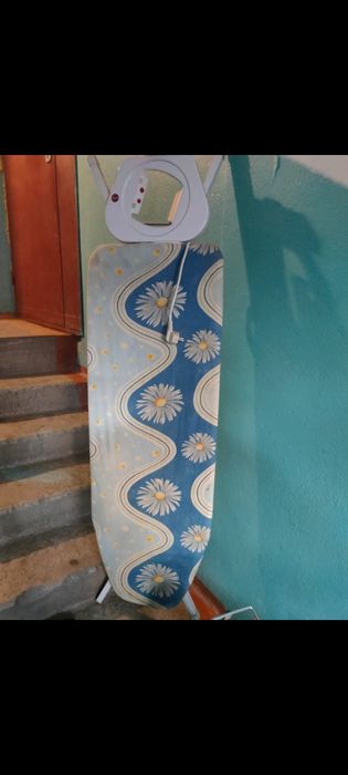 Продам гладильную доску в хорошем состоянии 8000тнг.