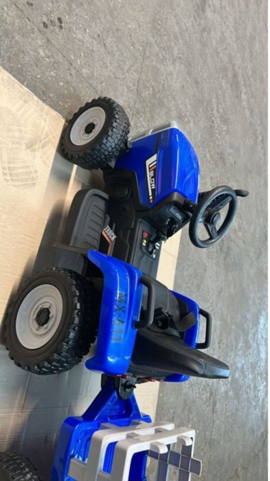 Синий трактор сатылады