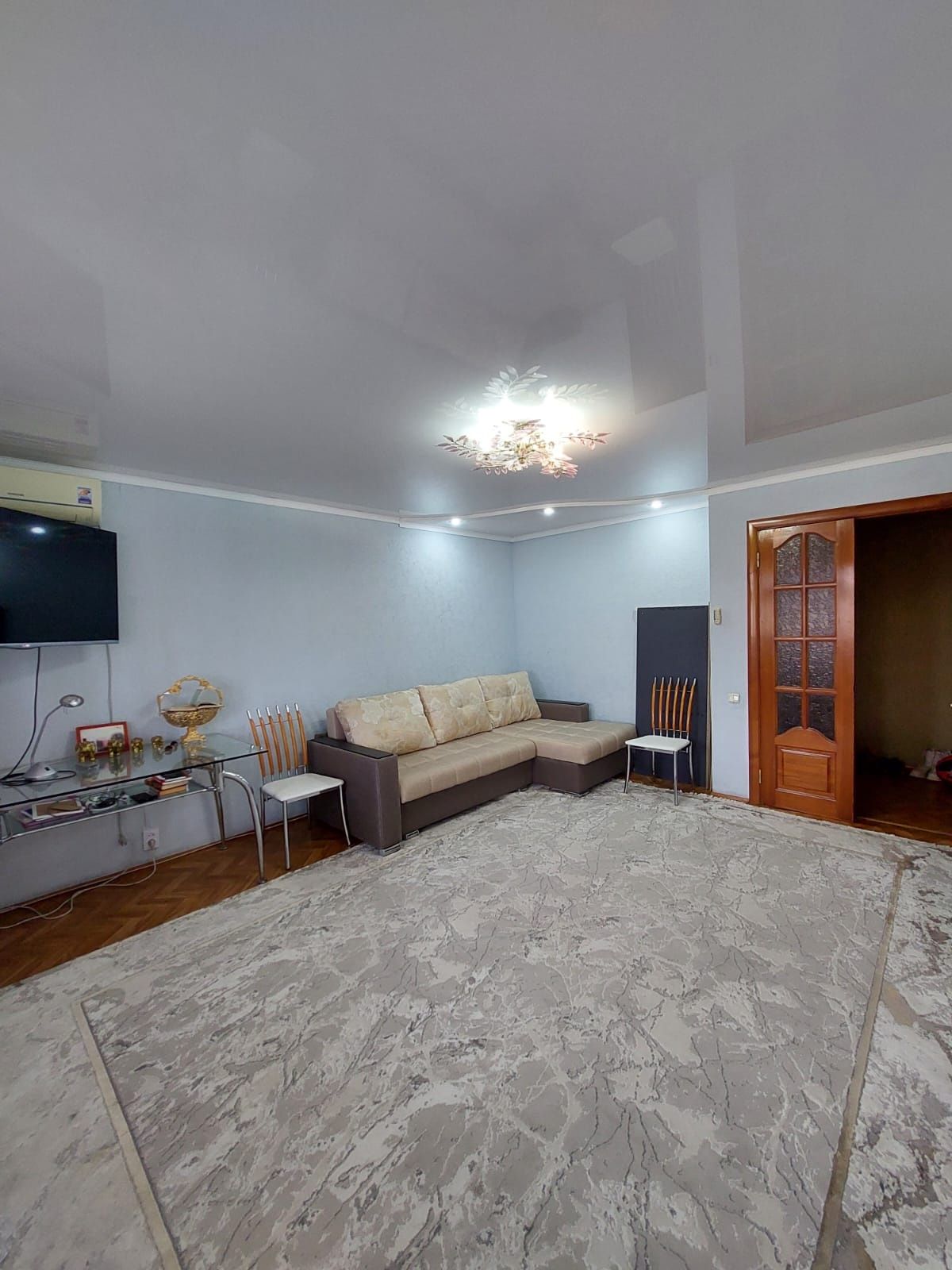 Продается 3х-комнатная квартира в районе ЖД Вокзала