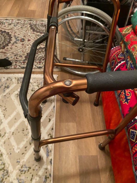 Продам ходунок для взрослых