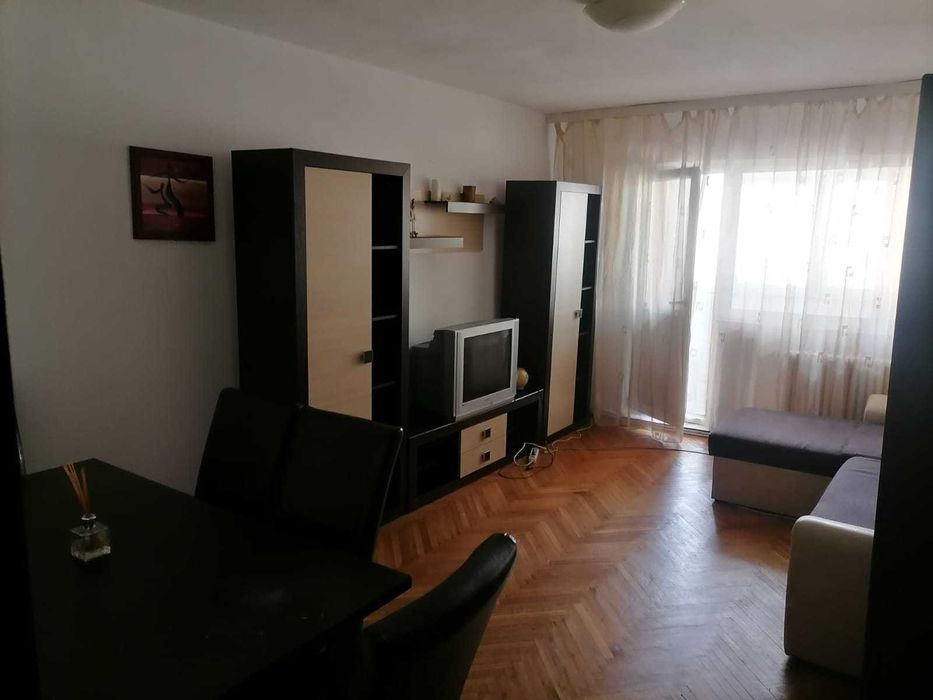 Inchiere apartament 3 camere, D, cartier Alexandru cel Bun, Iasi