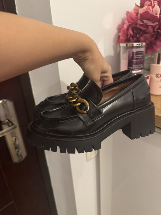 Pantofi Zara 36 impecabili