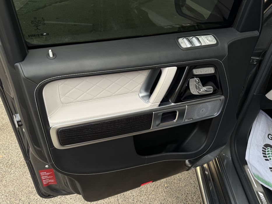 Mercedes Benz G 63 в хорошем комплектации