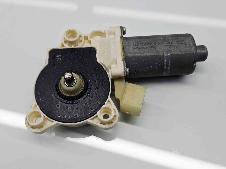 Motoras geam dreapta fata Mercedes Clasa E T-Model (S211) [Fabr 2003-2