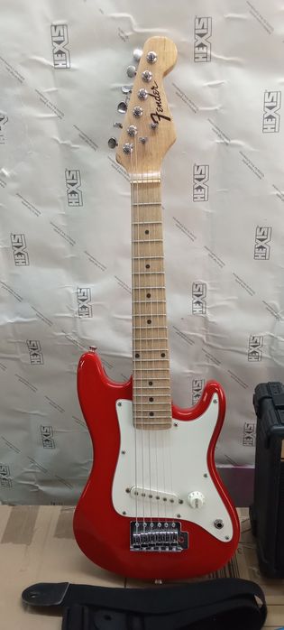 Детска китара с усилвател