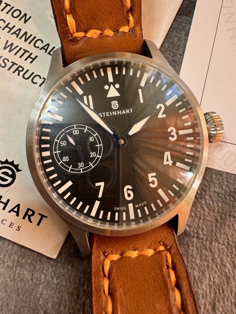 Steinhart Nav. B-Uhr 44