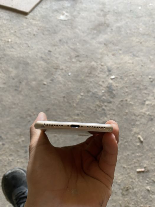 Iphone 7+  30мын саудасы бар