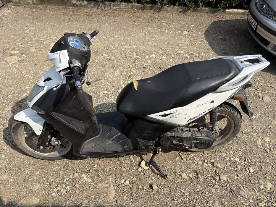 Scuter Kymco agility 50