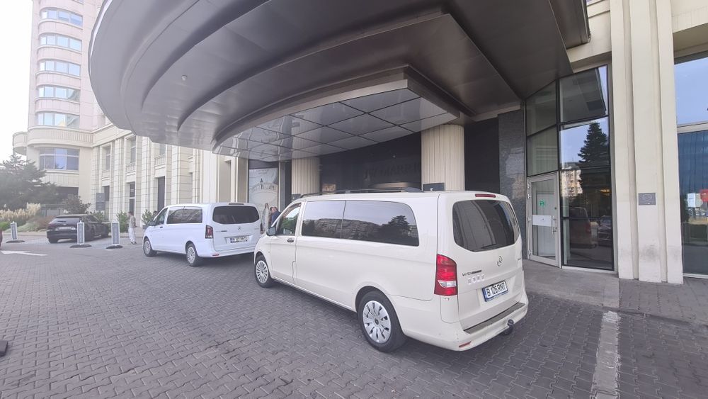 Servicii transport persoane închirieri microbuze