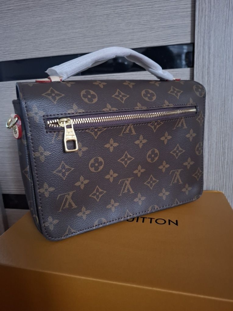 Продаём сумки в LUX качестве инста: aisha_shop_ushtobe