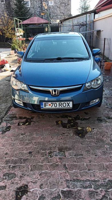 Honda Civic 8 berlina