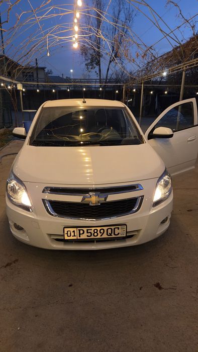 Продам Cobalt  белого цвета