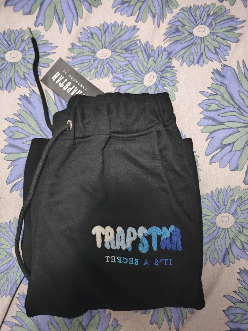 Pantaloni scurți Trapstar negri