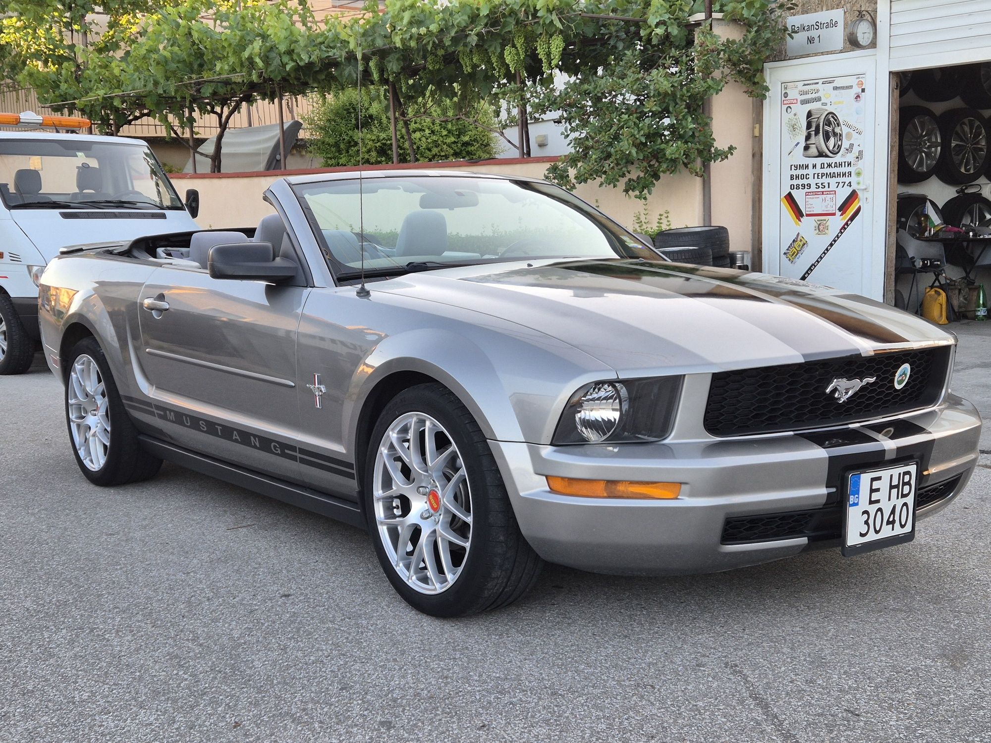 Ford Mustang V6 4000i / бартер /