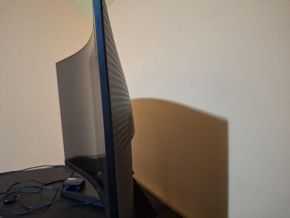 Monitor gaming curbat Samsung Odyssey G5