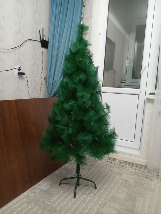 Продам Ёлку отличный