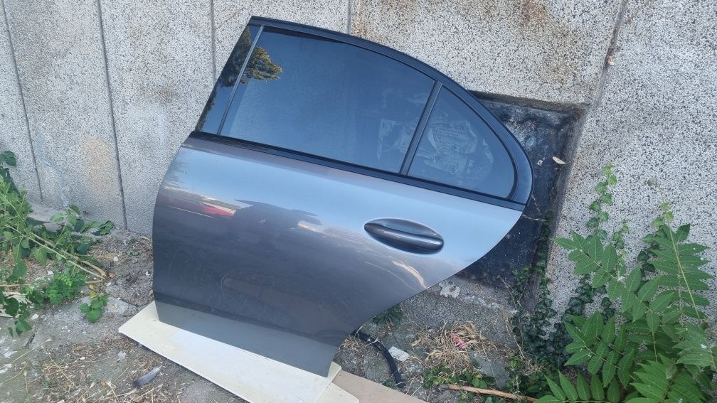 Задна лява врата за мерцедес w206 c-class седан