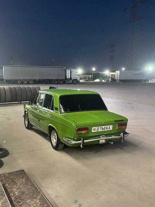 Vaz 2103 sotiladi