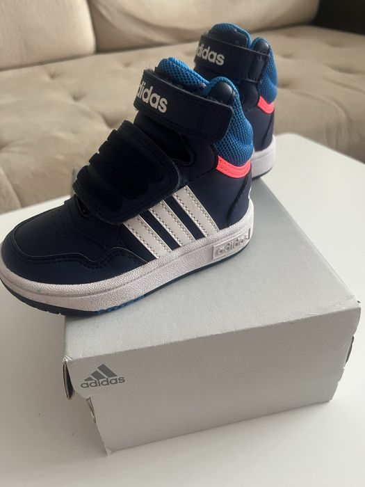 Adidas сникърси детски обувки