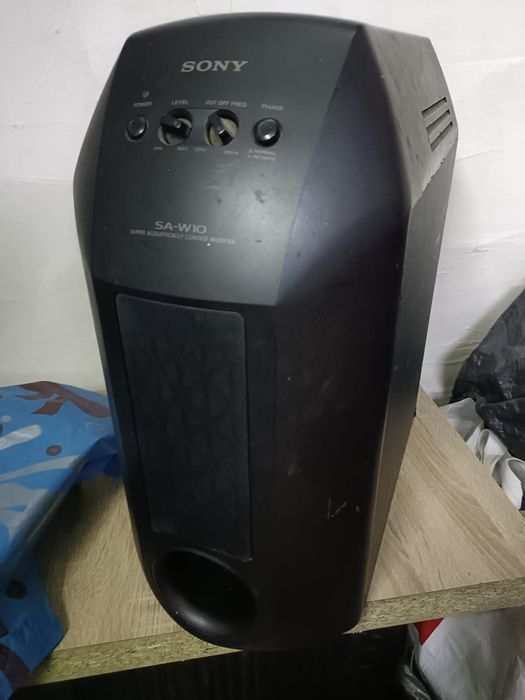 Subwoofere 1x LG , 1 x Sony