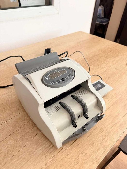 Счетчики банкнот PRO 40U NEO