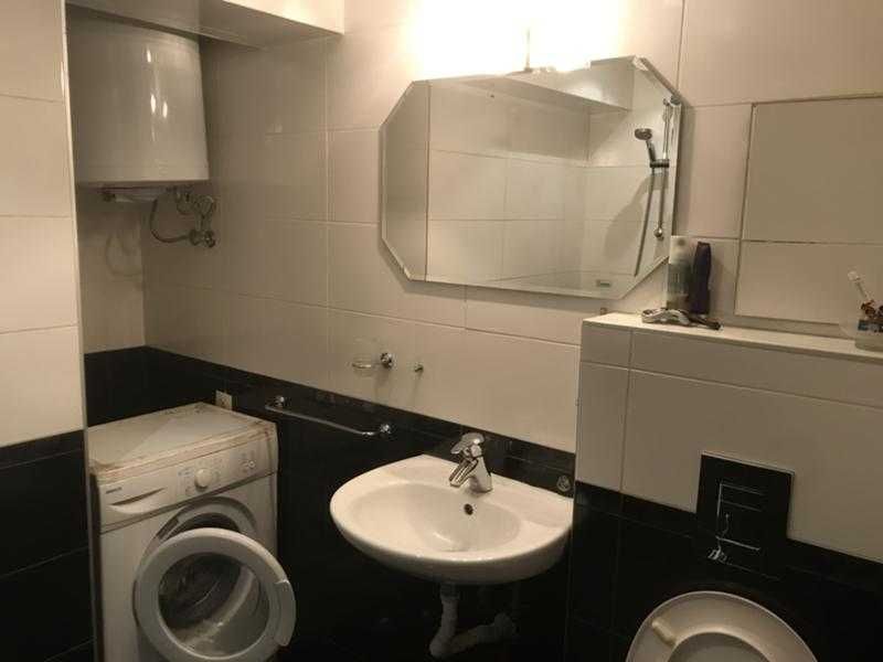 Дава се под наем Тристаен апартамент в Бургас, Център - 97 кв.м за 300 € - Снимка #9