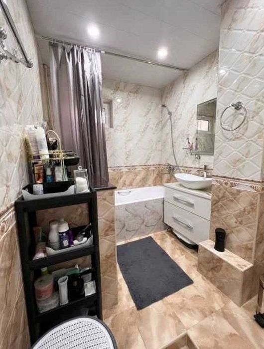 Срочно сдается в аренду 2/5/9 на Ц2 Алайский 374*