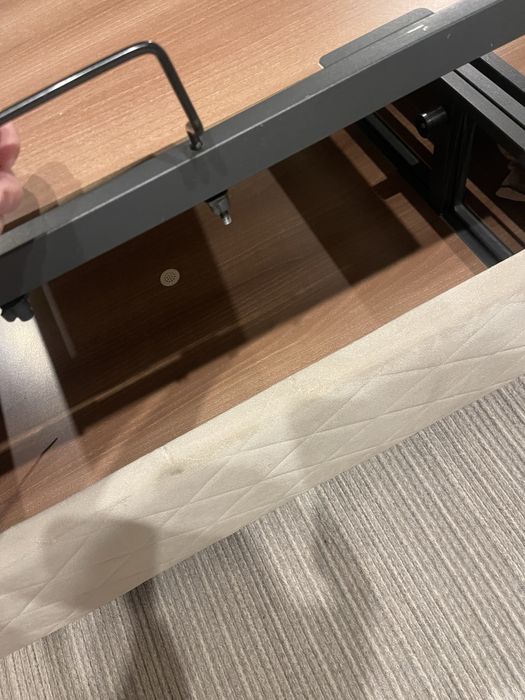 Кровать в спальню