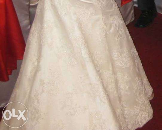 Rochie mireasa de vanzare
