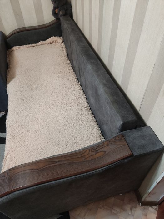 диван серый раздвижной