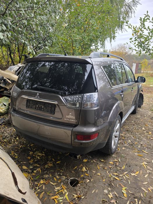 Dezmembrez Mitsubishi Outlander Motor 2.2 Cutie Automată An 2012