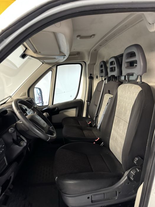Peugeot Boxer 2016 – 2.2 HDI – 130 CP – 276.400 km – 5.950 €