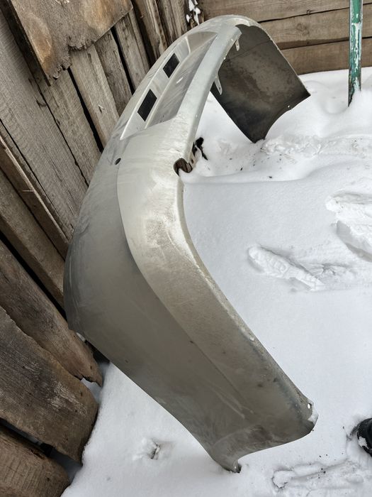 Продам задний бампер на гранту